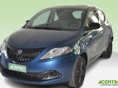 Usata Lancia Ypsilon Silver 69 CV (50 kW) 2022 Blu Utilitaria