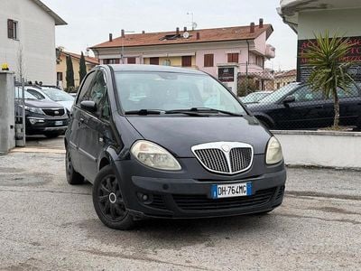 Usata Lancia Musa 90 CV (66 kW) 2007 Nero Monovolume