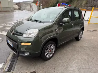 Gebraucht Fiat Panda 4x4 75 PS (55 kW) 2013 Grün Kleinwagen