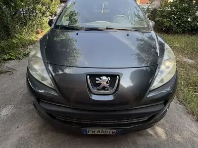 Usata Peugeot 207 68 CV (50 kW) 2012 Grigio Berlina