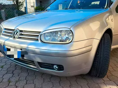 Usata VW Golf IV Comfortline 105 CV (77 kW) 2002 Grigio Utilitaria