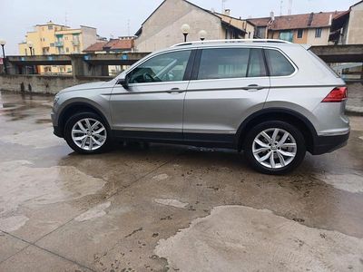 Usata VW Tiguan Advance 150 CV (110 kW) 2017 Grigio SUV