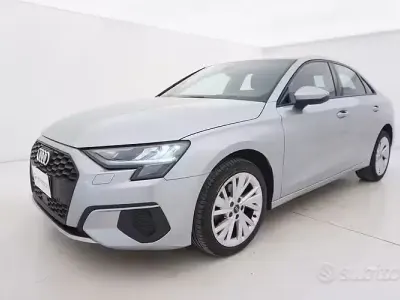 Begagnad Audi A3 Business 116 HK (85 kW) 2022 Grå Sedan