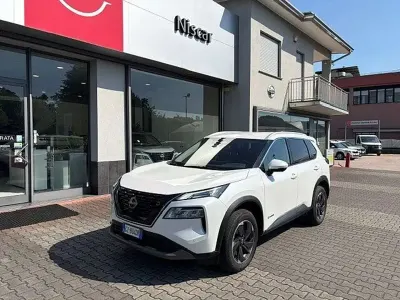 Usata Nissan X-Trail N-Connecta 158 CV (116 kW) 2025 White pearl SUV