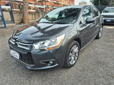 Usata Citroën DS4 Exclusive 114 CV (83 kW) 2014 Grigio Utilitaria