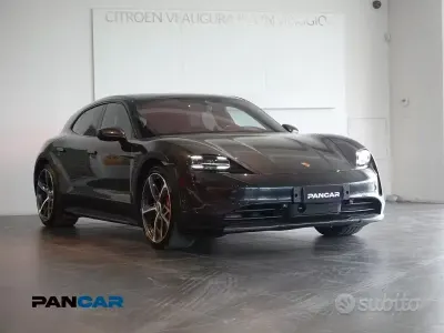 Usata Porsche Taycan 4S Cross Turismo Cross Turismo 139 kW (190 CV) 2022 Grigio Station wagon