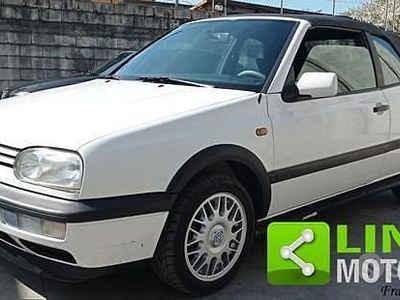 Usata VW Golf Cabriolet Classicline 101 CV (74 kW) 1997 Bianco Cabrio