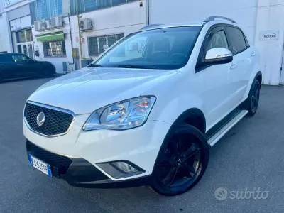 Usata Ssangyong (KGM) Korando 175 CV (128 kW) 2011 Bianco SUV