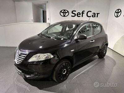 Usata Lancia Ypsilon Silver 69 CV (50 kW) 2016 Nero Utilitaria