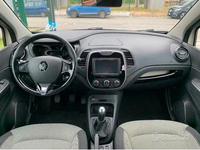 Usata Renault Captur 90 CV (66 kW) 2013 Marrone SUV