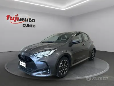 Gebraucht Toyota Yaris Hybrid Trend 116 PS (85 kW) 2022 Grau Kleinwagen