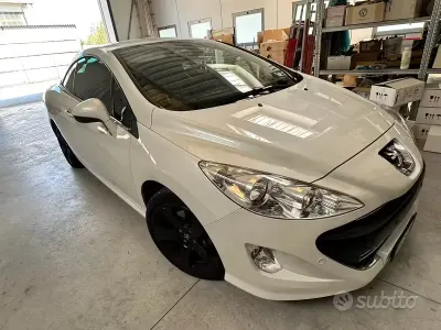 Usata Peugeot 308 CC 2009 Bianco Cabrio