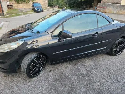 Usata Peugeot 206 CC 88 CV (64 kW) 2007 Nero Cabrio