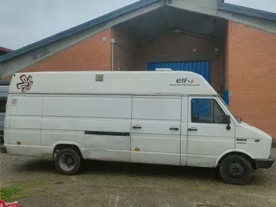 Usata Iveco Daily 92 CV (67 kW) 1989 Bianco Furgone