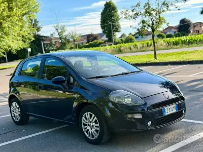 Usata Fiat Punto 75 CV (55 kW) 2015 Nero Utilitaria