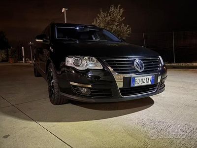 Usata VW Passat Highline 140 CV (102 kW) 2010 Nero Station wagon