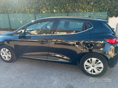 Usata Renault Clio IV 73 CV (53 kW) 2018 Nero Berlina