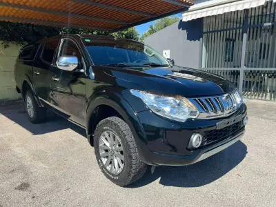Usata Mitsubishi L200 Intense 181 CV (133 kW) 2016 Nero Pick-up