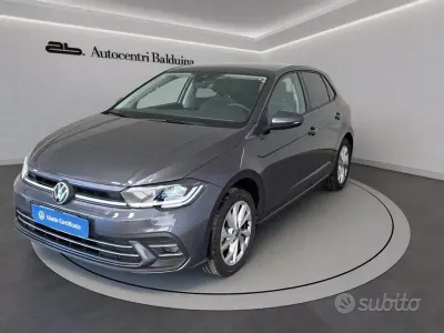 Usata VW Polo Style 95 CV (69 kW) 2023 Smoky grey metalizzato Utilitaria