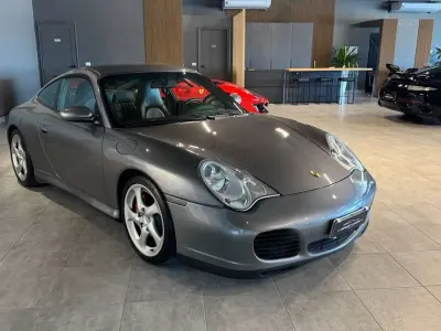 Usata Porsche 911 Carrera 4S 320 CV (235 kW) 2003 Grigio Coupé