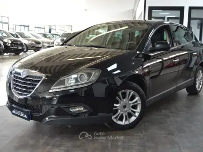 Usata Lancia Delta Gold 120 CV (88 kW) 2012 Nero Utilitaria