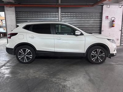 Usata Nissan Qashqai N-Connecta 131 CV (96 kW) 2017 Bianco SUV