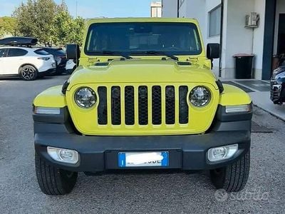 Usata Jeep Wrangler Unlimited Sahara 272 CV (200 kW) 2023 Giallo SUV