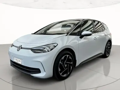 Nuova VW ID.3 Pure 125 kW (170 CV) 2026 Glacier white metallizzato ner Utilitaria