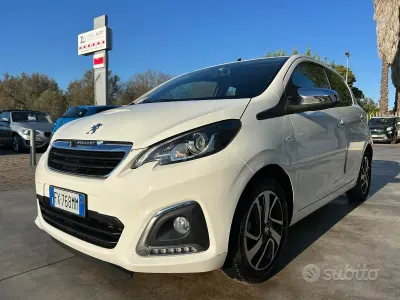 Usata Peugeot 108 Allure 72 CV (52 kW) 2019 Bianco Berlina