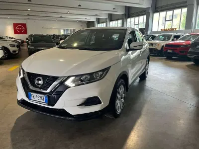 Usata Nissan Qashqai Visia 110 CV (80 kW) 2017 Bianco SUV