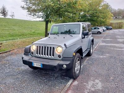 Usata Jeep Wrangler Sport 177 CV (130 kW) 2010 Grigio SUV