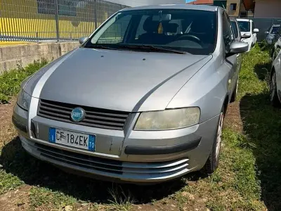 Usata Fiat Stilo Dynamic 103 CV (75 kW) 2003 Grigio Berlina