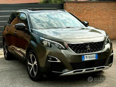 Usata Peugeot 5008 150 CV (110 kW) 2018 Marrone SUV