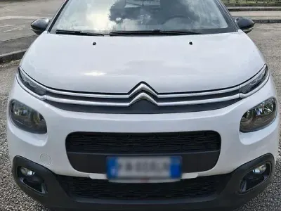 Usata Citroën C3 Shine 102 CV (75 kW) 2018 Bianco Utilitaria