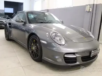 Usata Porsche 997 Turbo 530 CV (389 kW) 2010 Grigio Coupé