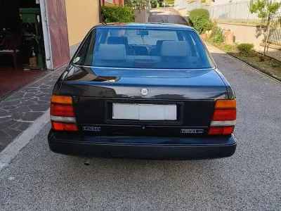 Usata Lancia Thema 117 CV (86 kW) 1988 Nero Berlina