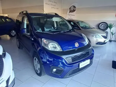 Usata Fiat Qubo Lounge 95 CV (69 kW) 2018 Blu netturno Monovolume