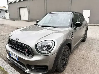 Usata Mini Cooper S Countryman Hype 192 CV (141 kW) 2020 Argento SUV