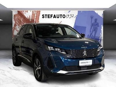 Usata Peugeot 3008 Allure 131 CV (96 kW) 2022 Blu elettrico SUV