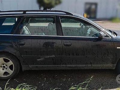 Usata Audi A6 130 CV (95 kW) 2002 Nero Station wagon