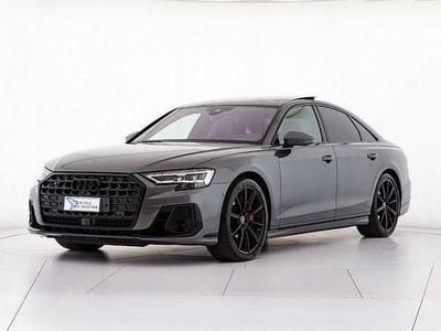 Usata Audi A8 Sport 571 CV (419 kW) 2022 Grigio daytona perla Berlina