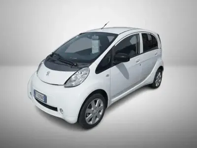 Usata Peugeot iON Active 49 kW (67 CV) 2018 Other Utilitaria