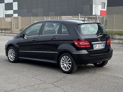 Usata Mercedes B170 Chrome 116 CV (85 kW) 2007 Nero Monovolume