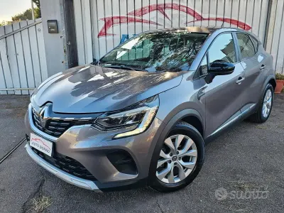 Occasion Renault Captur Zen 116 PK (85 kW) 2021 Grijs SUV