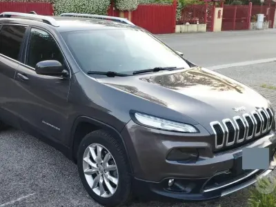 Usado Jeep Cherokee 140 CV (102 kW) 2014 Gris SUV