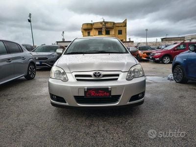 Usata Toyota Corolla Sol 89 CV (65 kW) 2006 Grigio Berlina