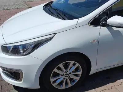 Usado Kia Ceed 100 CV (73 kW) 2016 Blanco Utilitario