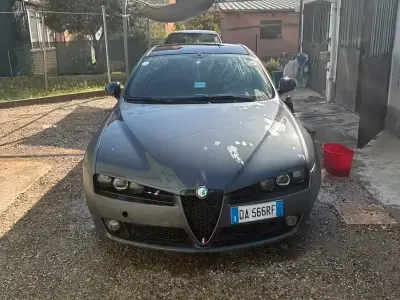 Usata Alfa Romeo 159 120 CV (88 kW) 2006 Grigio Berlina