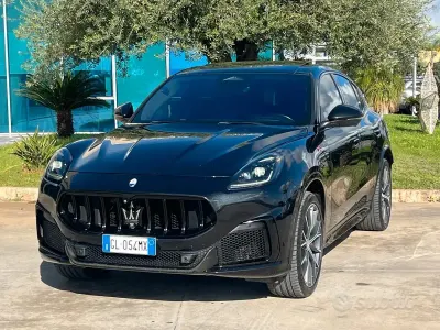Begagnad Maserati Grecale 530 HK (389 kW) 2022 Svart SUV
