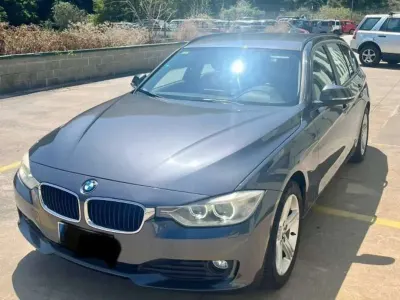 Usata BMW 318 143 CV (105 kW) 2013 Grigio Station wagon
